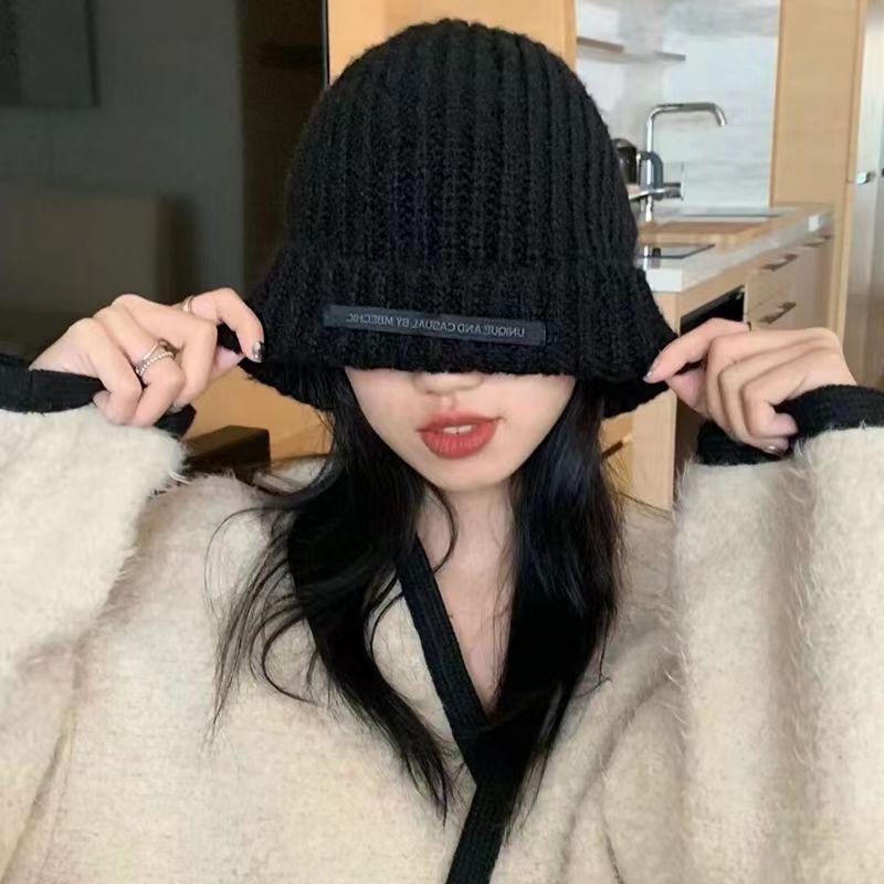 Big head around face small hat female autumn and winter loose black gray woolen hat cold hat trendy ins all-match warm knitted hat