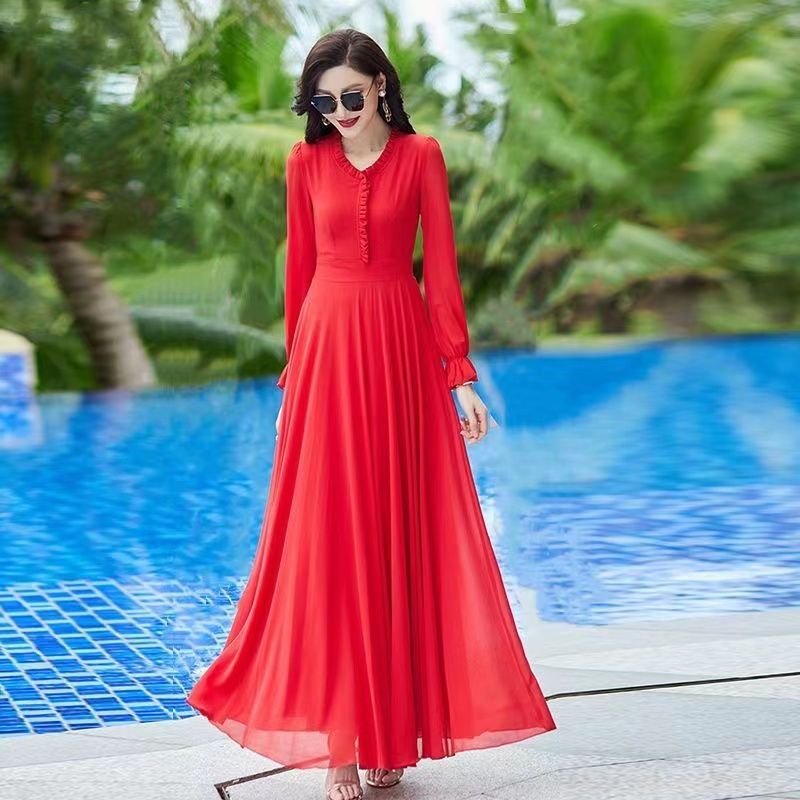 雪纺长袖连衣裙新款红色超仙显瘦气质长裙修身收腰红色沙滩裙