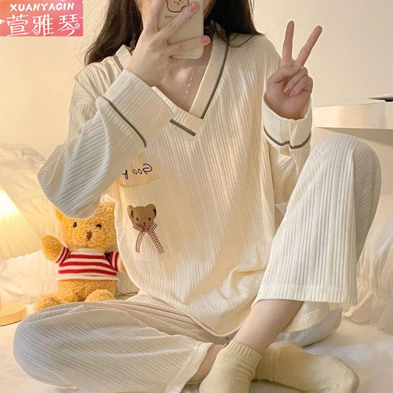 Women's pajamas spring and autumn long-sleeved v-neck salt series sweet casual ladies loose large size can be worn outside home service suit
