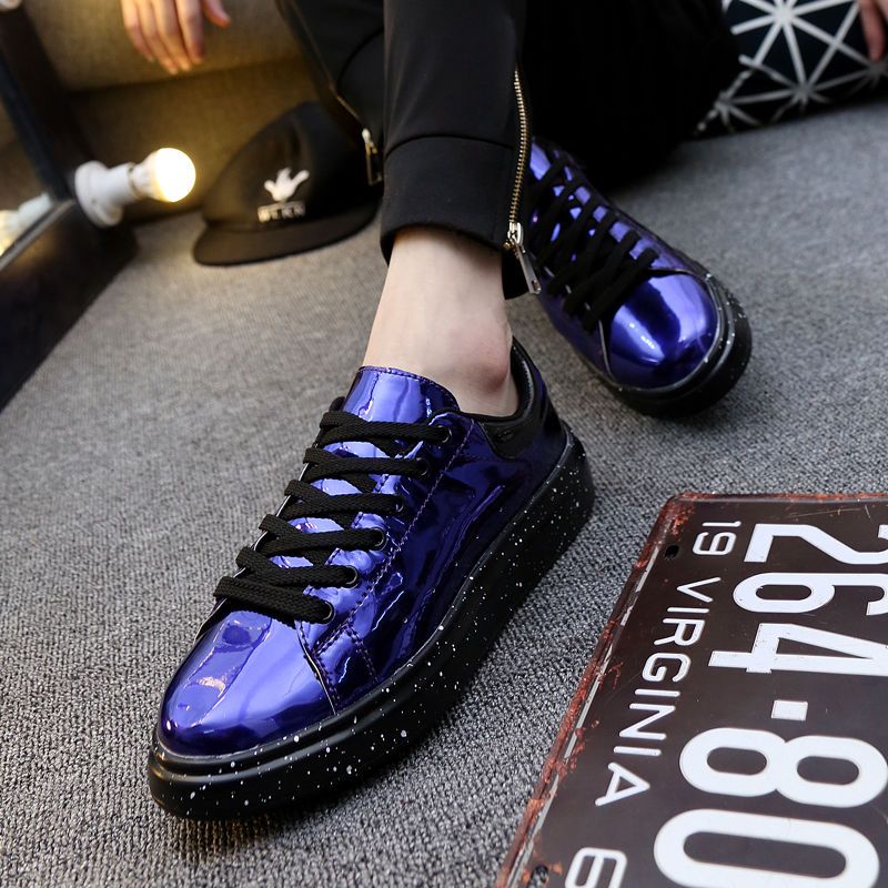 Ležérní platformové boty z lesklé lakované kůže_voghion.com