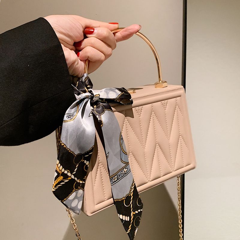 Baobao Women's 2023 New Korean Versatile Scarf Small Square Handheld Box Bag Pleated Embroidery Thread Chain_voghion.com