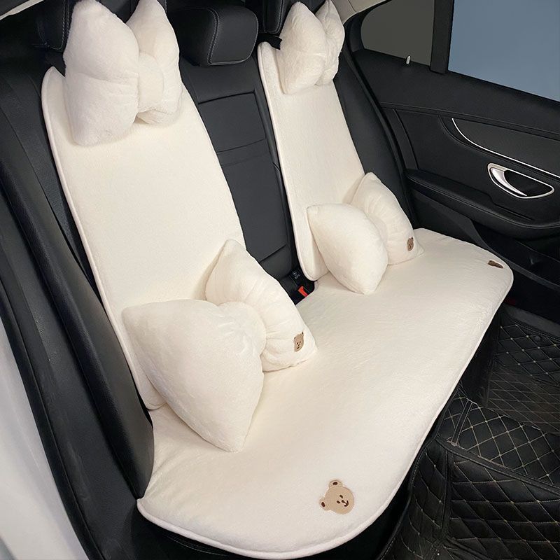 汽车坐垫可爱小熊高端白色毛绒冬季保暖不掉毛座椅套车内通用饰品
