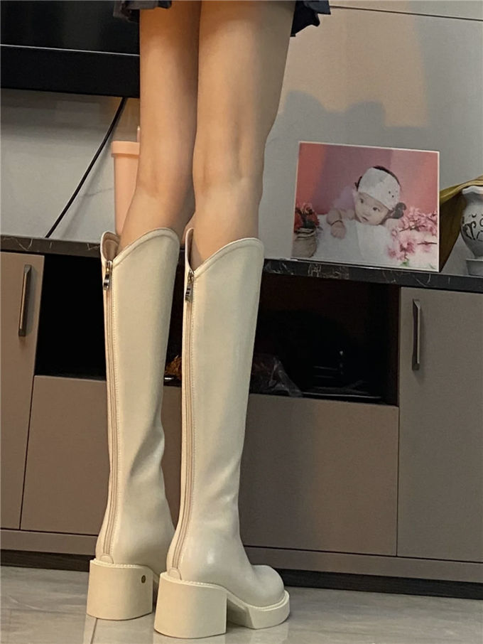 巨好看!白色长靴女2023年新款厚底v口显瘦英伦风长筒女靴骑士靴