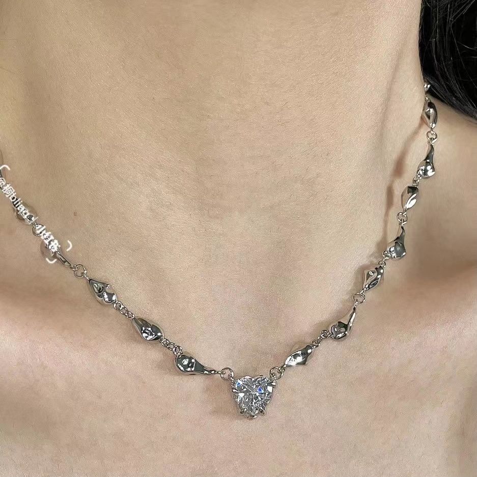 BOONEE熔岩金属宝石爱心短项链幻影系列轻奢小众高级颈链锁骨链女