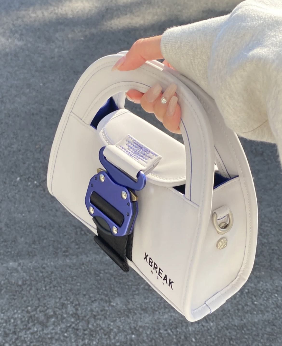Klein Blue Versatile 's Square 2022 Borsa a mano dal design piccolo con tracolla monospalla di nuova moda per_voghion.com