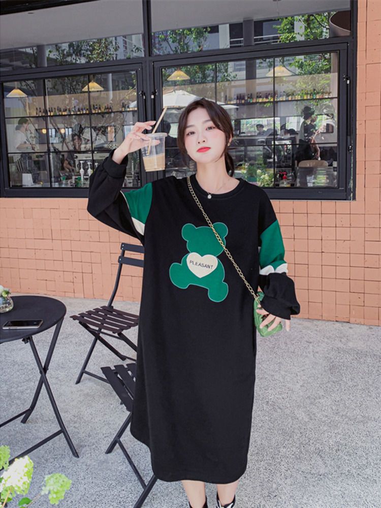 Contrast color splicing embroidery sweater dress long knee fat MM extra large size 300 catties spring and autumn loose and thin dress