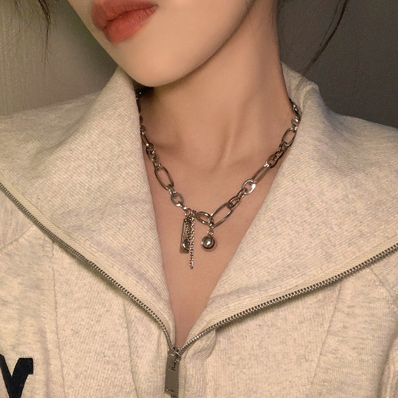 Alphabet ball necklace female autumn tide  new ins hip-hop high-end clavicle chain net red accessories male