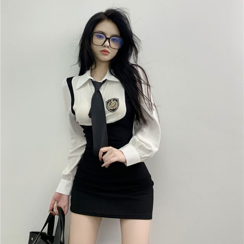 純欲風辣妹減齡學院風假兩件拼接連衣裙2022秋冬緊身顯瘦包臀短裙