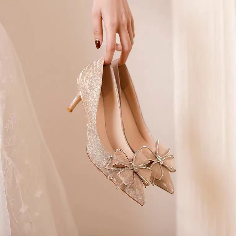 法式蝴蝶结婚纱大码新娘婚鞋年新款水晶亮片伴娘高跟鞋女细跟