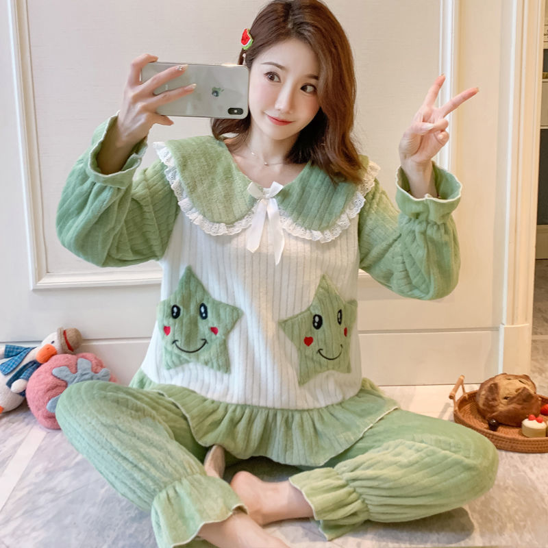 Cute and sweet autumn and winter pajamas women can wear outside 2022 new coral fleece warm thickened long-sleeved home service suit