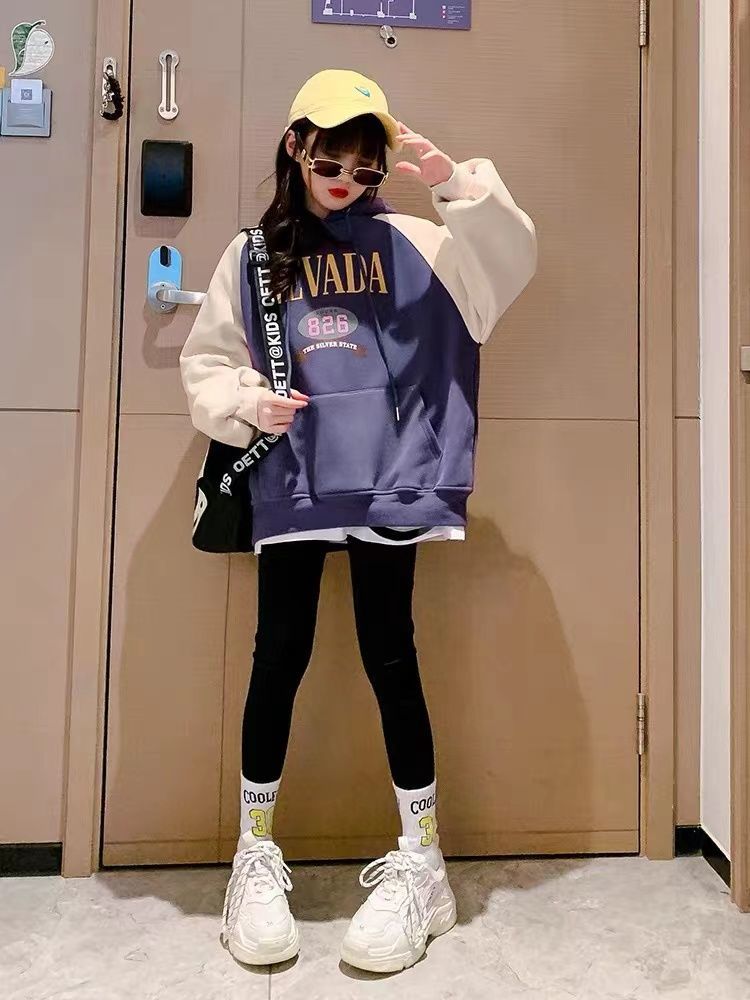 女童連帽衛衣秋冬裝2022新款兒童加絨加厚網紅炸街上衣打底褲套裝