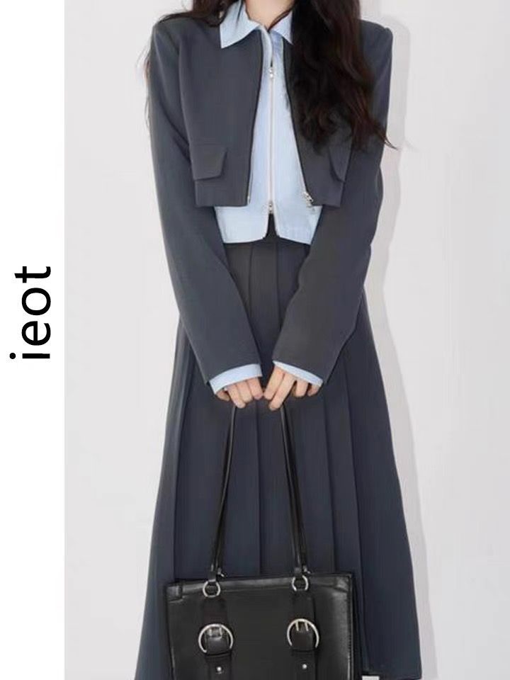 Covering the flesh and showing thin chic suit dress 2022 new French style light cooked style three-piece suit niche gray skirt
