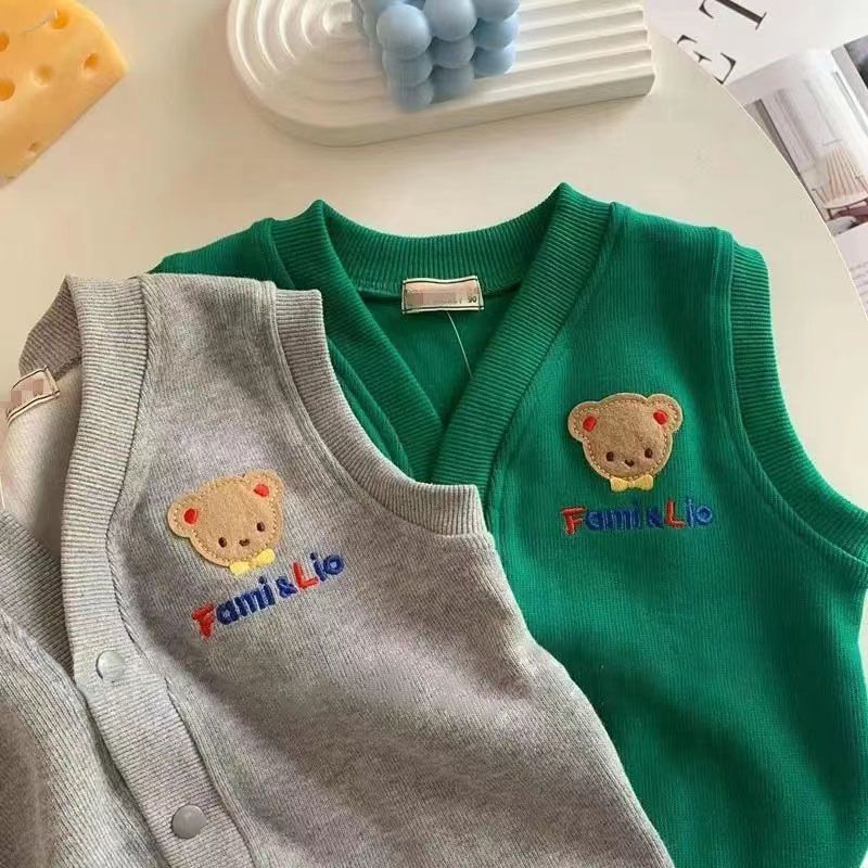 Autumn new boys and girls vest Korean bear embroidery children's baby vest vest simple cardigan top trend