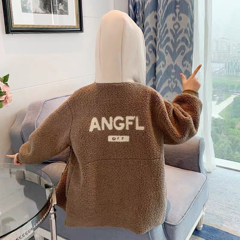 Girls' fur and fleece jacket 2022 autumn and winter new style foreign style middle and long lamb wool for big children in winter