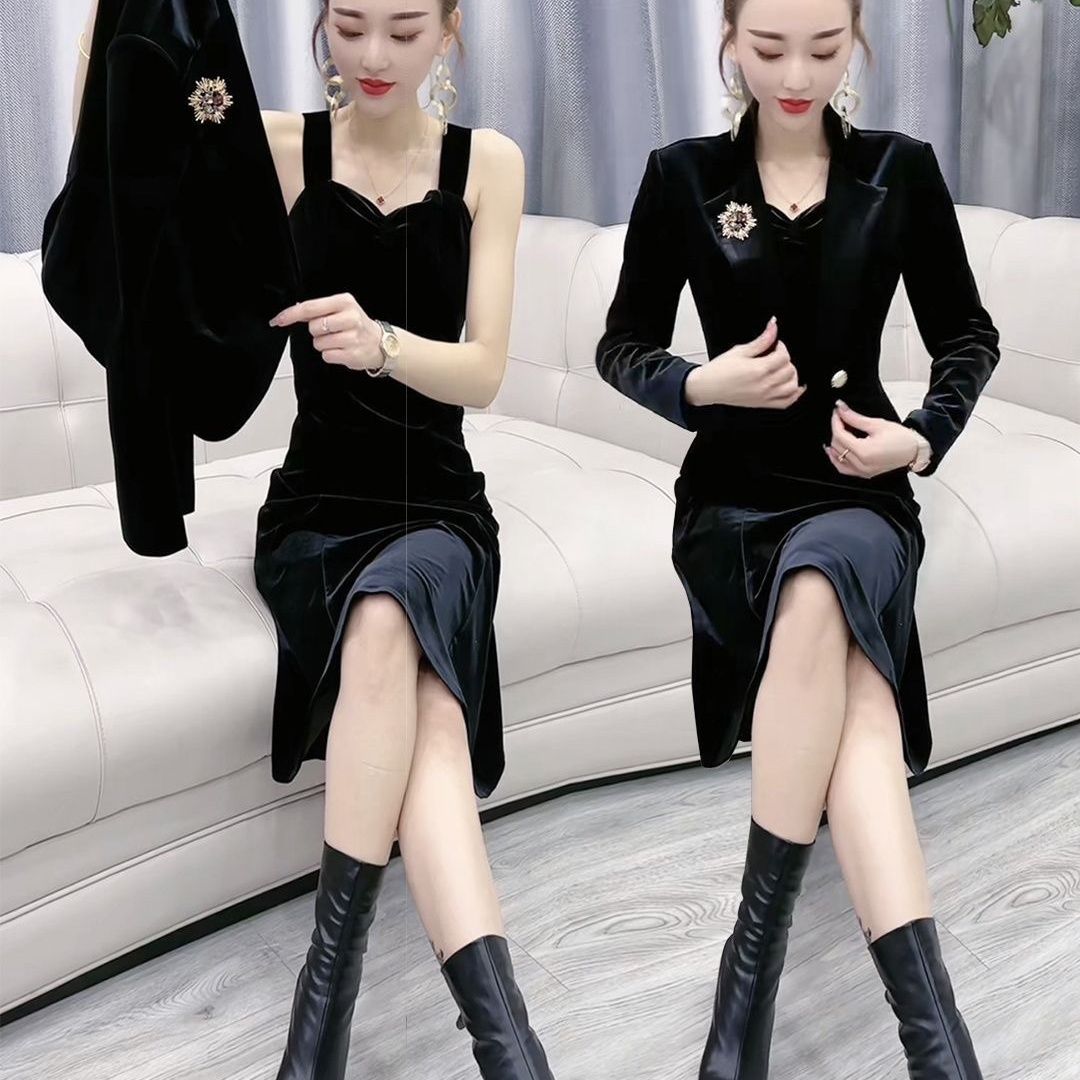 2022 autumn and winter hot style high-end suit women's two-piece velvet suit jacket suspender dress mid-length outerwear