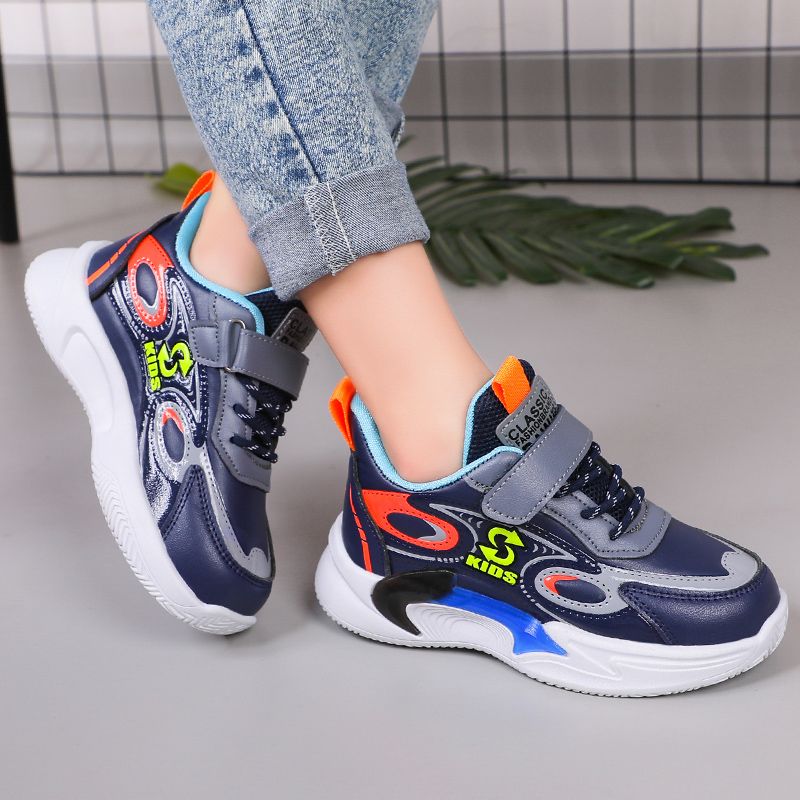Children's shoes sports shoes 2022 autumn and winter new leather plus velvet running shoes solid soft bottom children's casual shoes