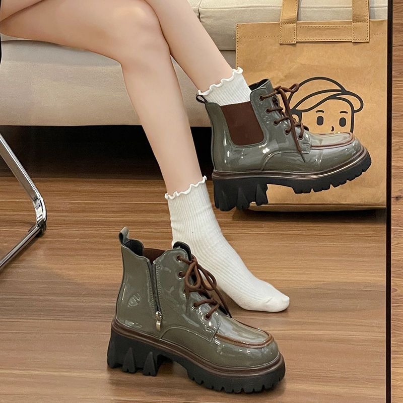 2022 new autumn and winter small short boots round toe women's boots British style single boots tide waterproof thick-soled Martin boots women