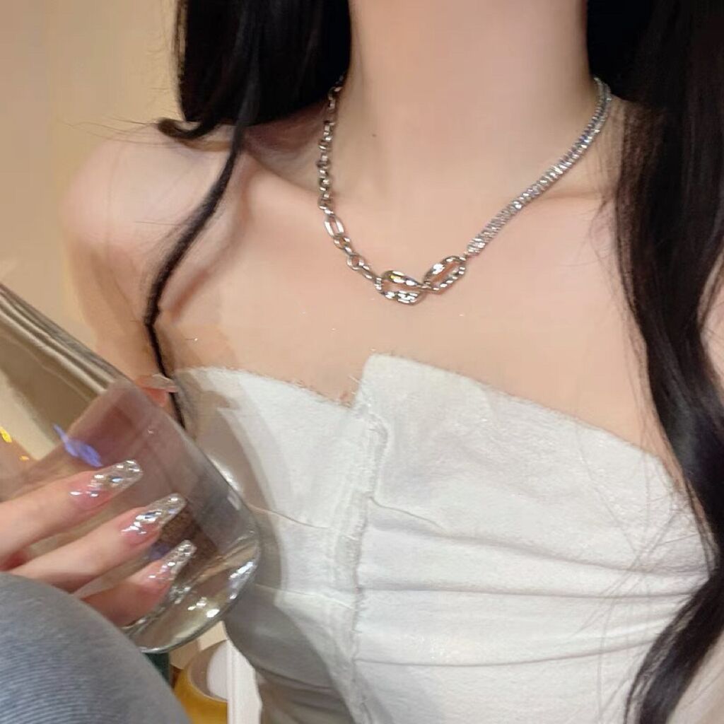 Zircon necklace female summer niche design sense 2022 new sweet clavicle chain necklace ins sweet cool accessories