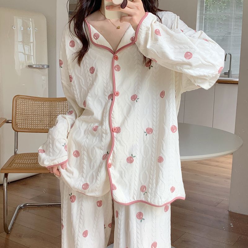 Spring and autumn pajamas women's long-sleeved cardigan sweet suit students winter loose net red home confinement clothes can be worn outside