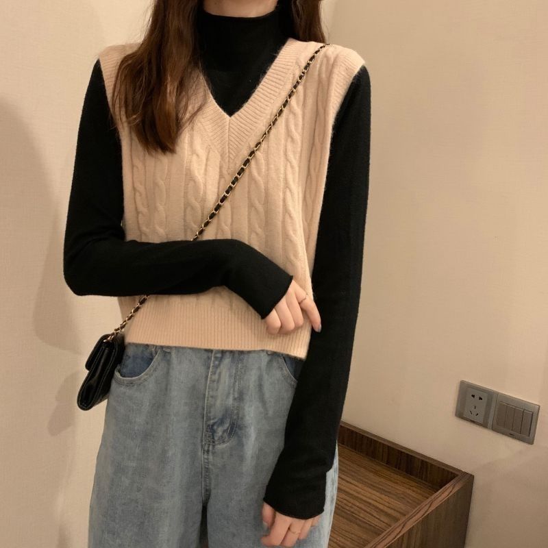  Korean version of V-neck vest vest sweater knitted sweater autumn and winter new women's clothing short section with Korean version of the top
