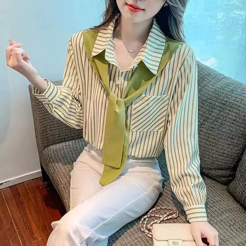 假兩件豎條紋襯衫女2022年秋季新款女裝寬鬆翻領別致款長袖上衣潮