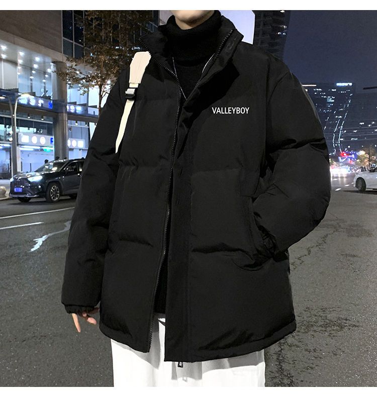 Miesten untuvapuuvillamuotiin talvitrendi on uusi laukku ja paksuuntunut lämmin leipätakki vuodelle 2023_voghion.com