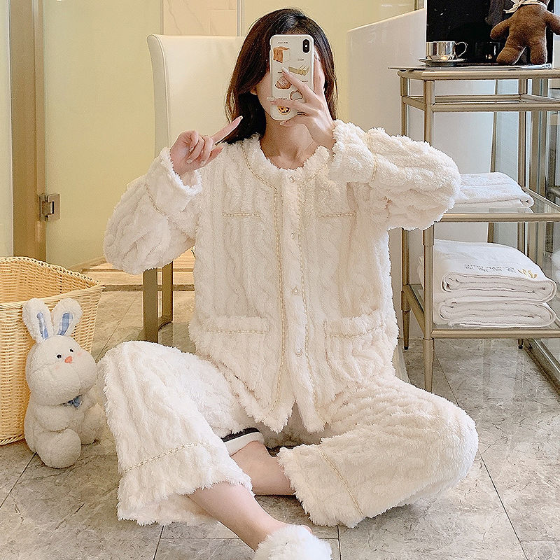  new pajamas women's autumn and winter coral fleece thickened plus velvet sweet V-neck small fragrance home service suit