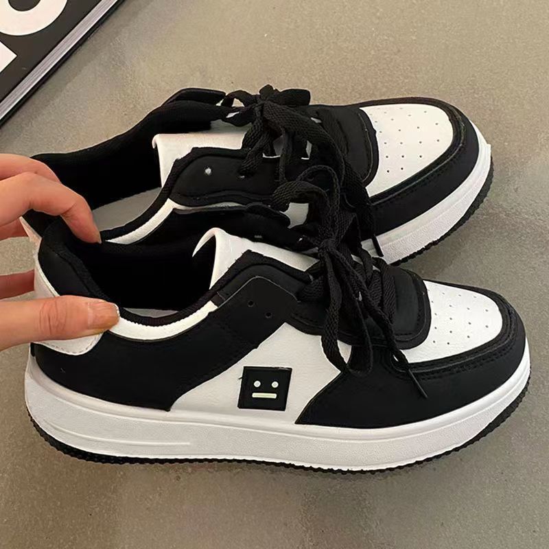 Original explosion modified women's shoes, small white shoes, women's Japanese Hong Kong wind board shoes, casual and versatile ins small black shoes, street style trendy shoes