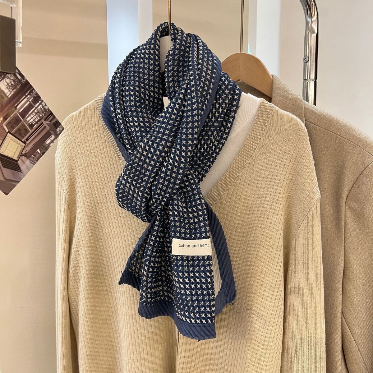Plisserad scarf med tryck i bomull och linne för dam, vinter_voghion.com