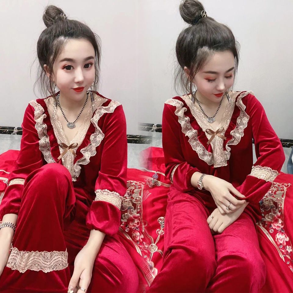 Pajamas women's autumn and winter suit gold velvet material loose and comfortable Korean style can be worn outside fashion sexy v-neck net red hot style