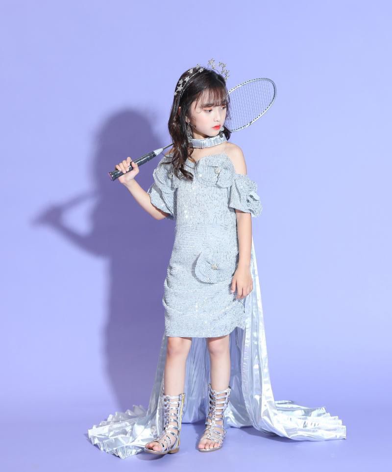 Girls Silver Sequin Camisole Dress With Cape For Performance_voghion.com