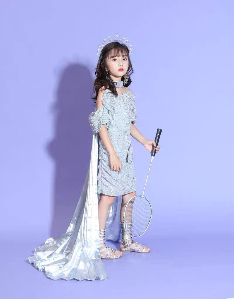 Girls Silver Sequin Camisole Dress With Cape For Performance_voghion.com