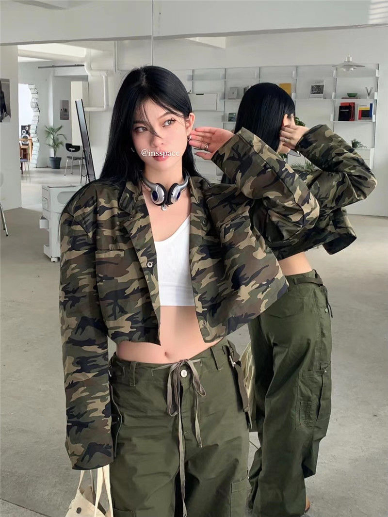 American retro sweet and cool design sense camouflage small jacket female spring hot girl short tooling jacket chic top