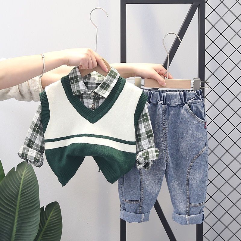 Children's clothing boys spring suit 2023 new handsome children's spring and autumn baby foreign style sweater vest three-piece set