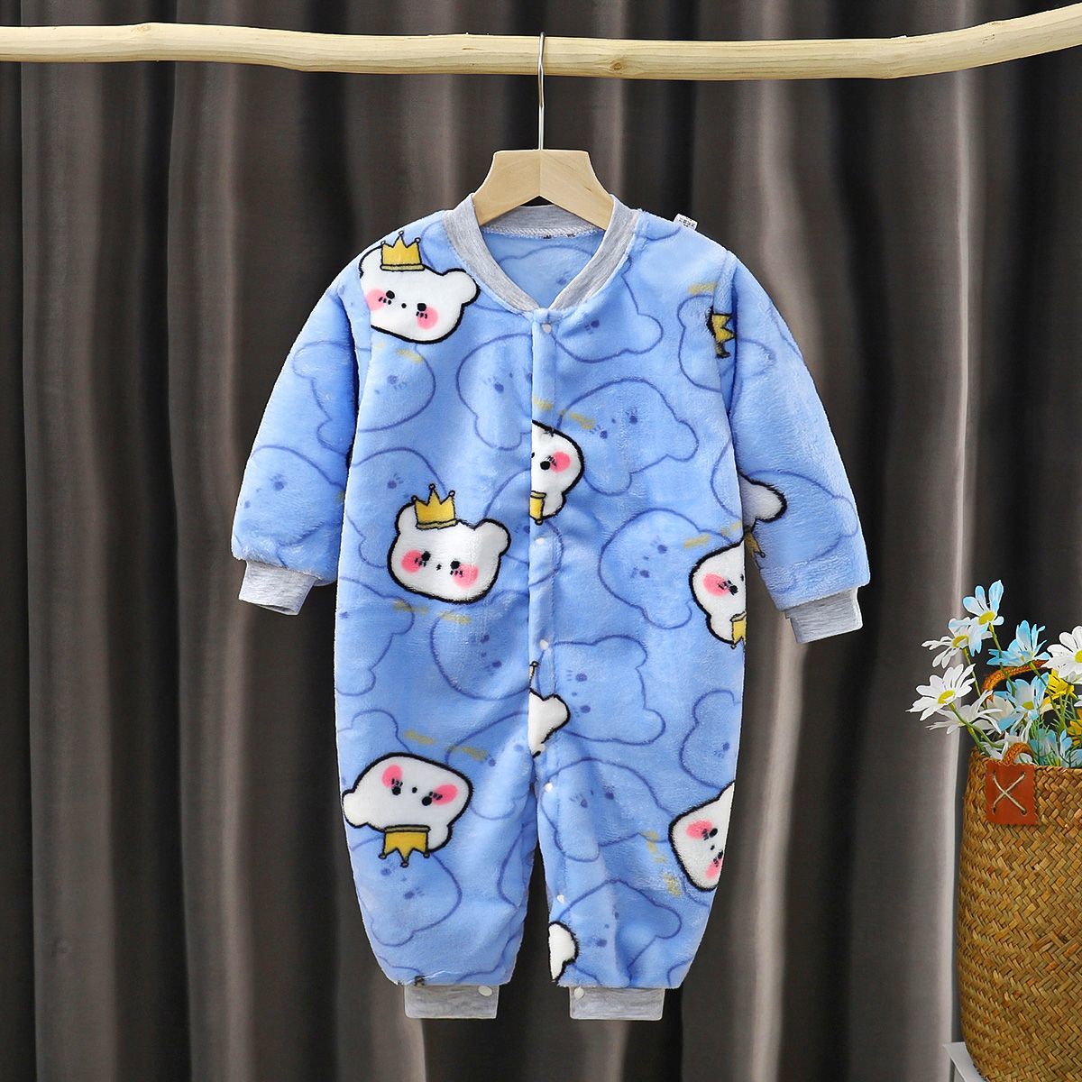 Baby one-piece baby jumpsuit flannel crotch 2 pajamas jumpsuit warm men and women children one-piece autumn and winter