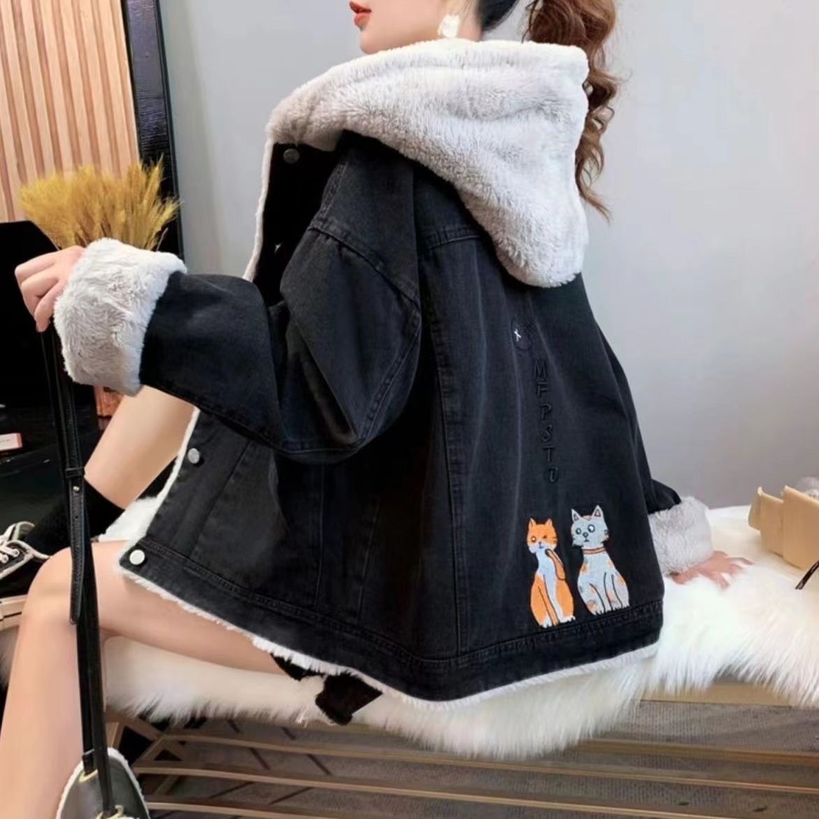 Denim jacket plus velvet thick winter female students  new hooded embroidery loose cotton padded clothes ins tide