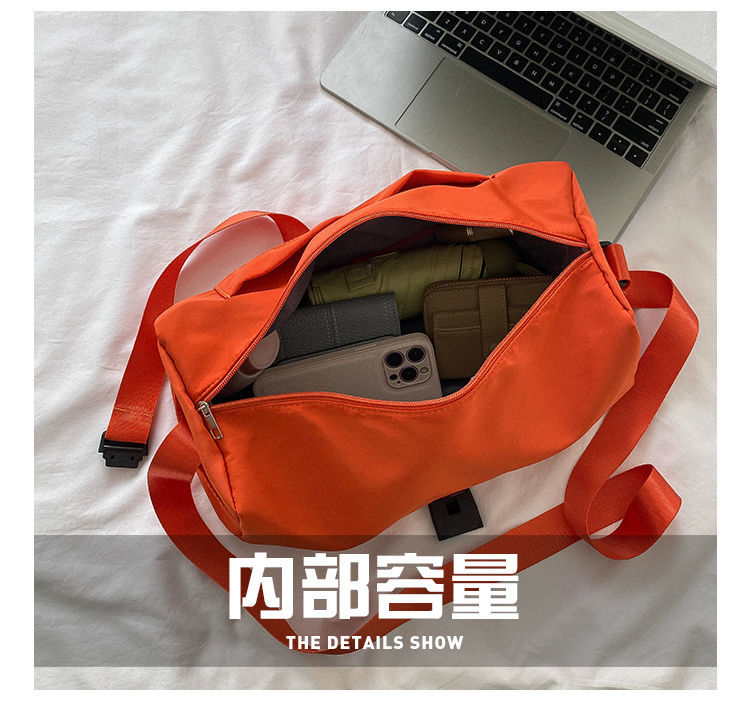 Sports Gym Bag Waterproof Toast Bag Large Capacity Casual Red Oxford Cloth Single Shoulder Messenger Duffel Bag Travel