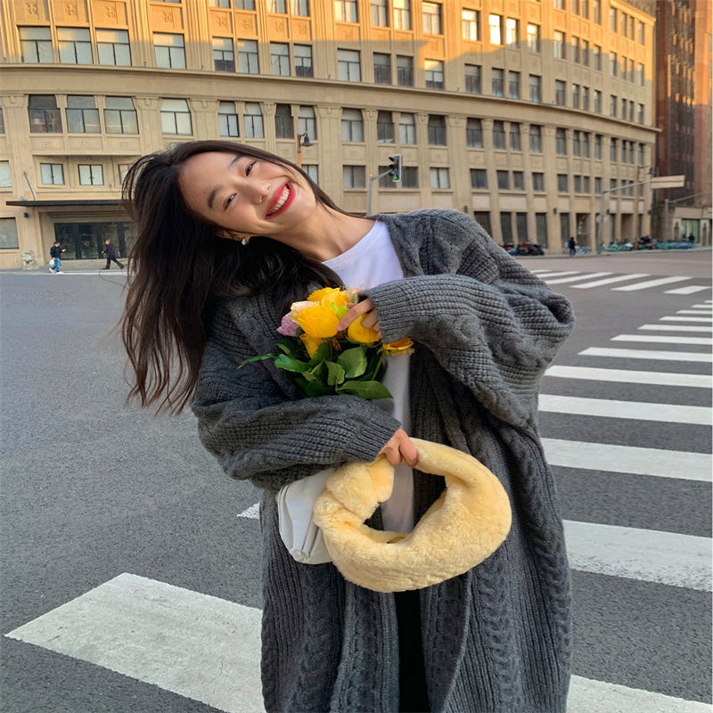 純色中長款麻花毛衣外套女秋冬季新款韓版寬鬆慵懶風加厚針織開衫
