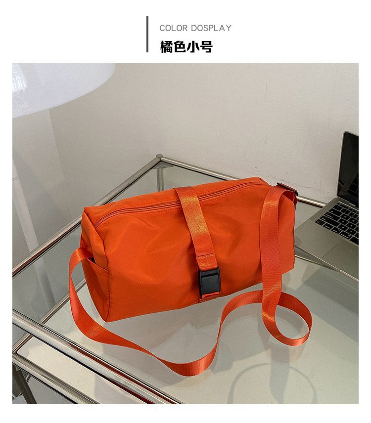Sports Gym Bag Waterproof Toast Bag Large Capacity Casual Red Oxford Cloth Single Shoulder Messenger Duffel Bag Travel