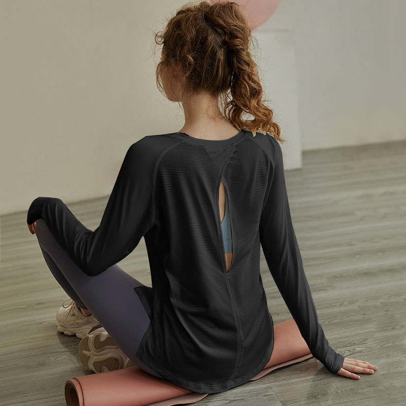 瑜伽罩衫女秋新款跑步训练运动大码宽松显瘦长袖遮臀透气健身上衣