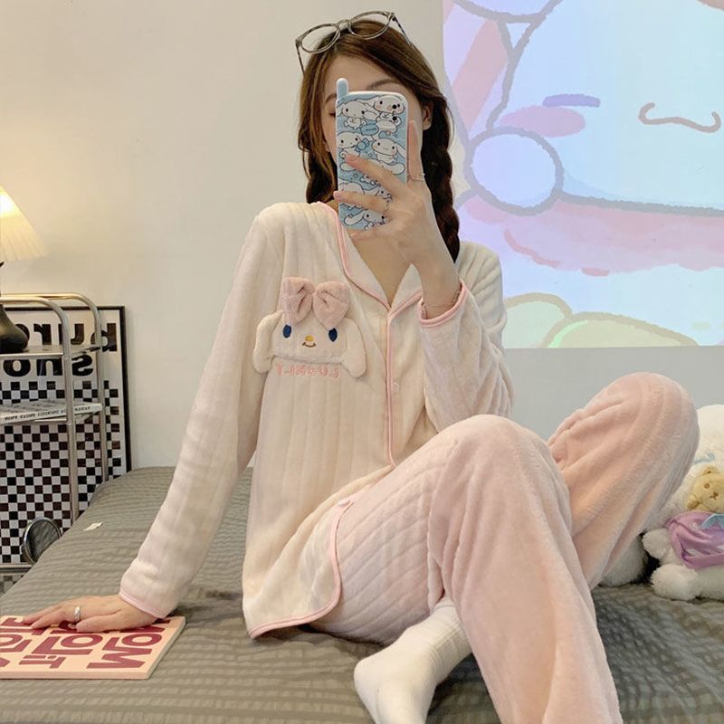 Autumn and winter flannel pajamas girl cute girl thickened plus velvet warm winter coral fleece suit home service