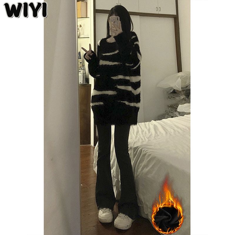 WIYI 黑色微喇叭牛仔褲女秋冬新款加絨彈力高腰寬鬆顯瘦馬蹄褲子