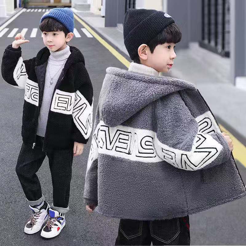 Boys' coat autumn and winter style 2021 new autumn clothing children's clothing wool sweater spring and autumn plus velvet baby thick tide