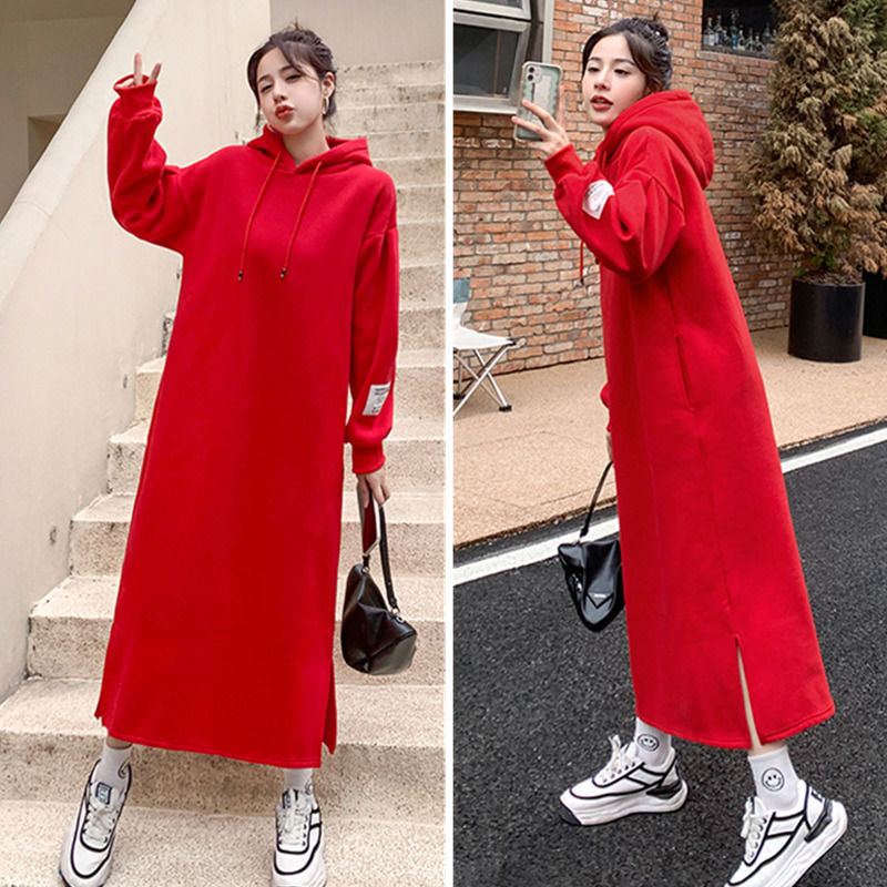 Autumn and winter plus velvet thickened long sweater dress fat MM extra large size 300 catties loose red dress that covers meat and looks thin