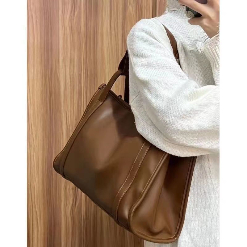 包包女2023春季新款高級感小眾大容量手提斜挎托特單肩包今年...