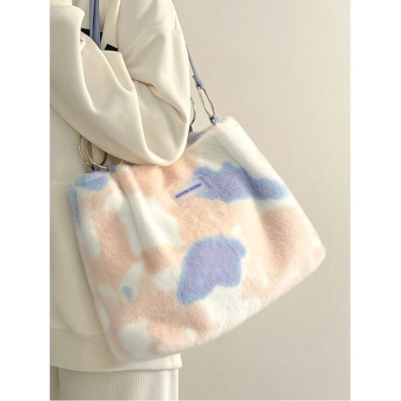 Autumn and winter new original blue powder tie-dye gradient imitation rabbit fur handbag shoulder commuting large-capacity tote bag