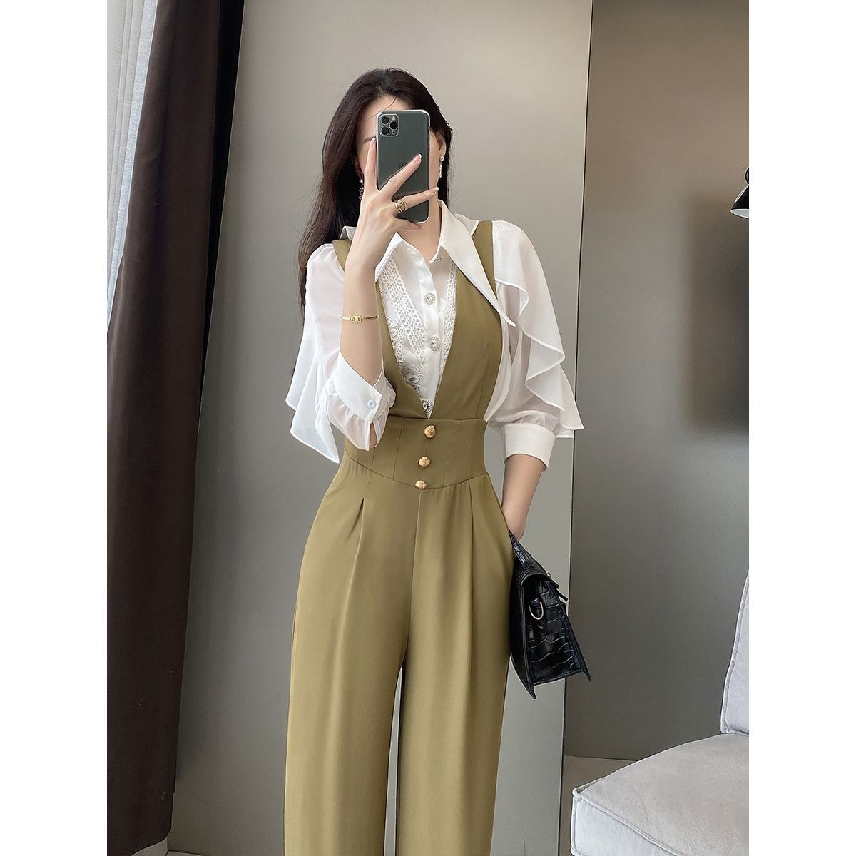 Net red overalls to reduce the age of 2022 autumn new high-end foreign style, thin high waist black wide leg jumpsuit women