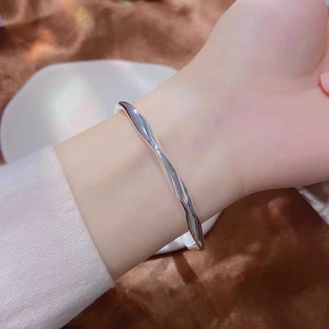 2022 new Mobius ring bracelet young style bracelet niche design sense bracelet female bracelet