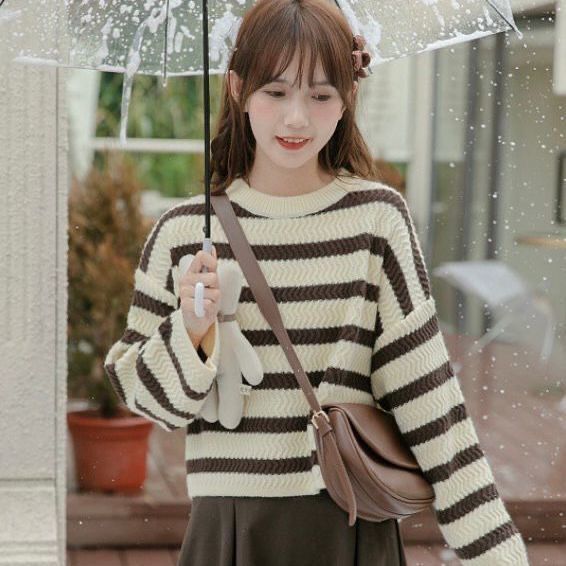 Striped sweater women's autumn and winter  new Korean style gentle and versatile loose and lazy small short knitted sweater