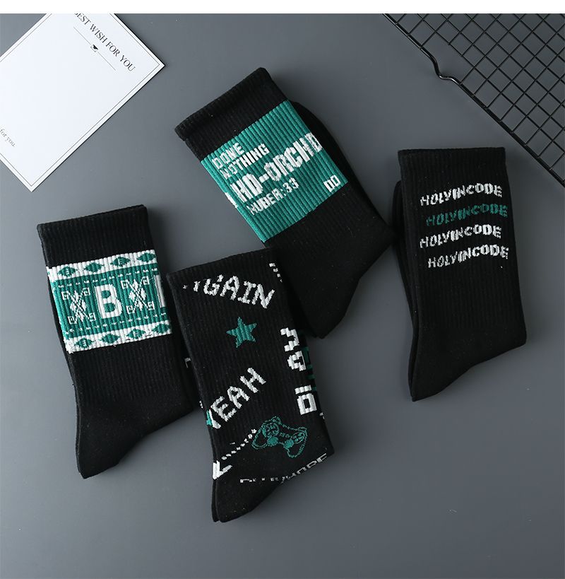 Socks for male students, sports socks, autumn versatile black mid length insets, moisture and odor resistant basketball_voghion.com